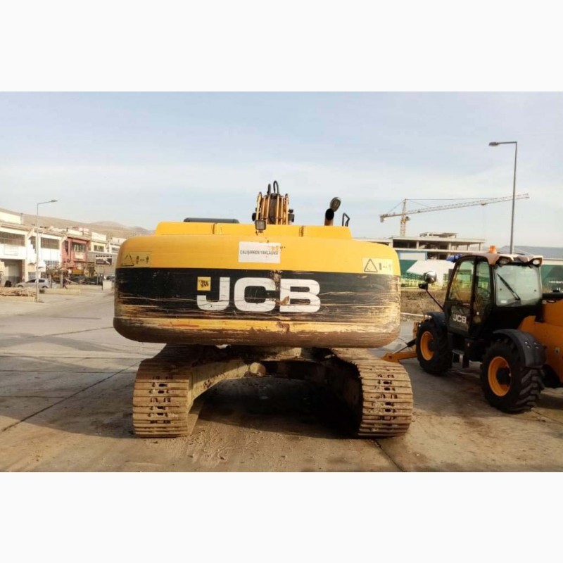 Фото 7. Гусеничный экскаватор JCB JS 360 LC