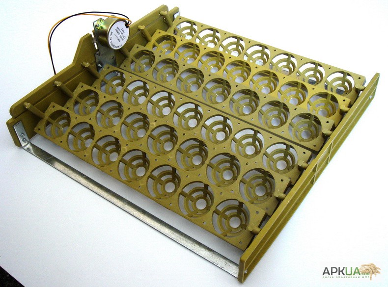 Лоток автоматического переворота яиц в инкубаторе