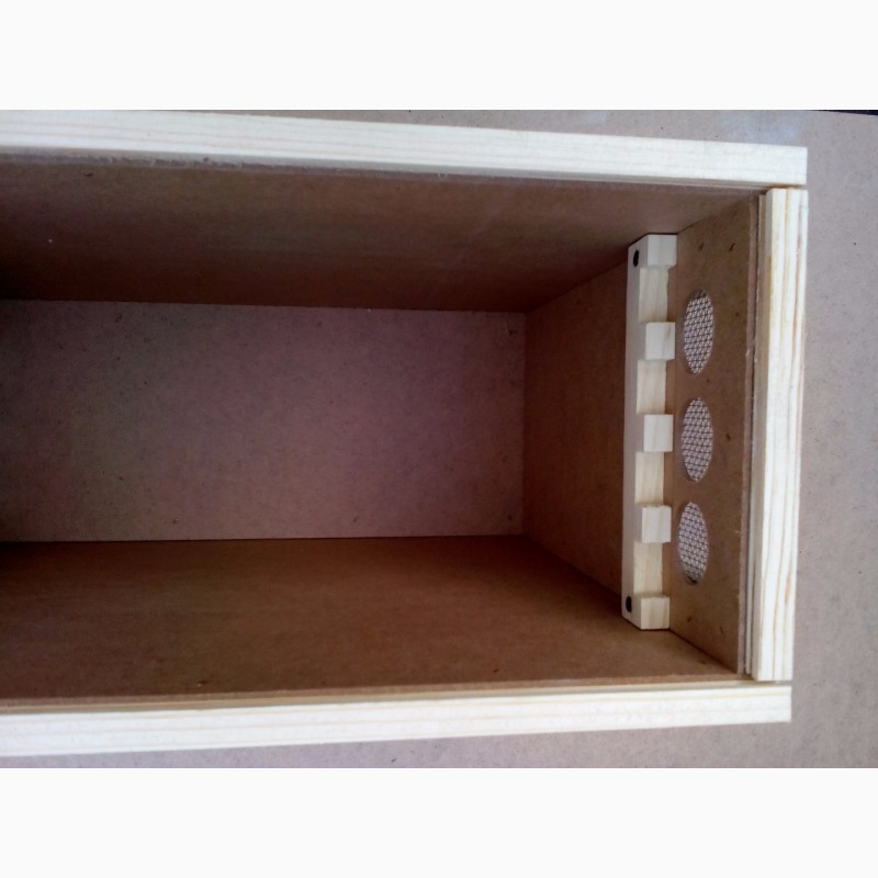 Фото 9. Ящики для пчелопакетов