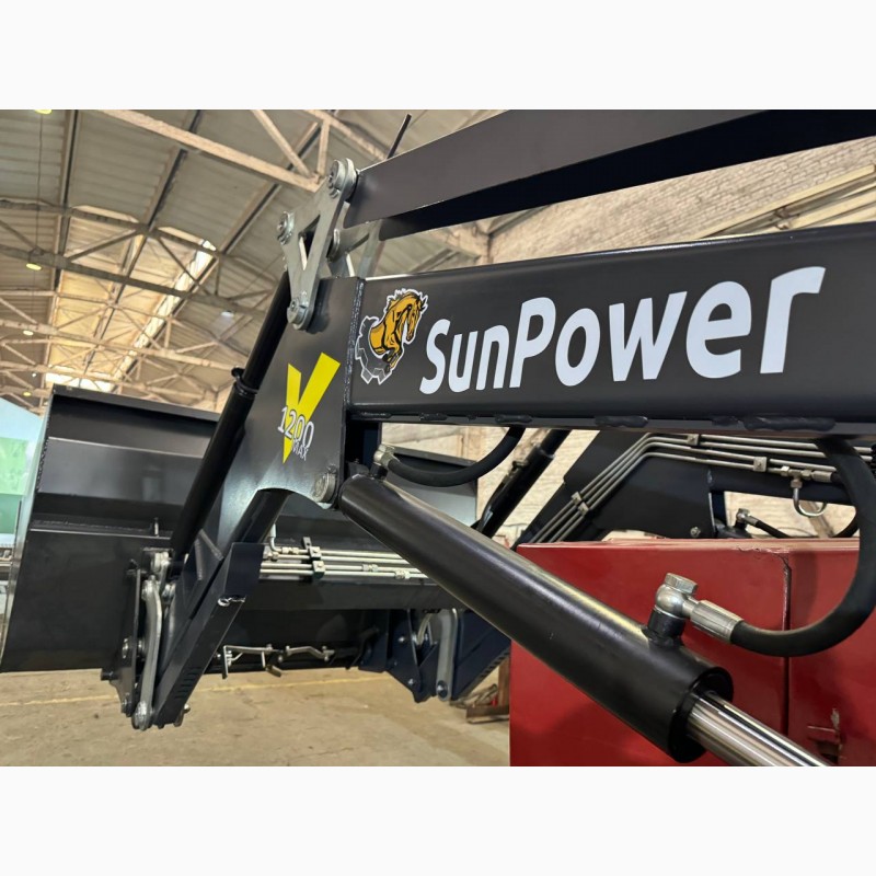 Фото 2. Фронтальний навантажувач на трактор «SunPower» MAX 1200