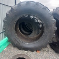 Бу шина 710/70R42 BKT (трактор задняя шина)