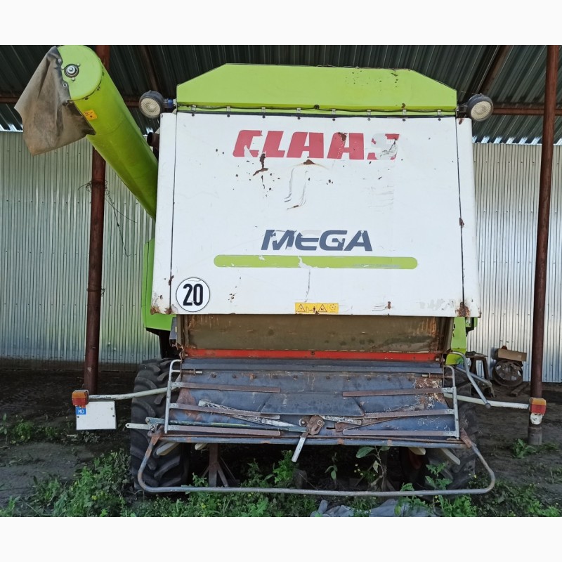 Фото 3. Зерноуборочный комбайн CLAAS MEGA 360