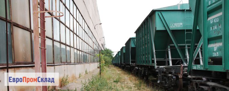 Фото 2. Перевалка грузов в Днепро-Бугском морском порту (Николаев)
